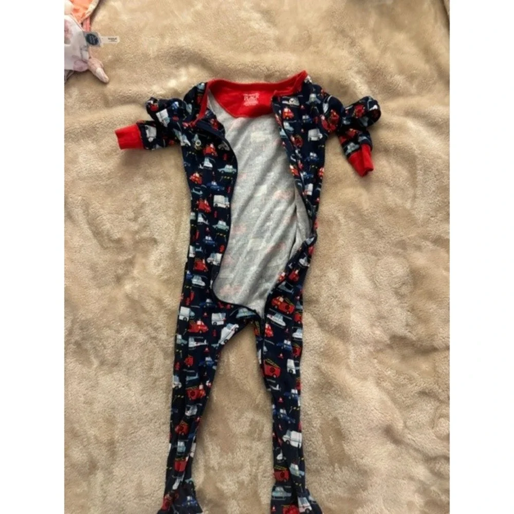 The Childrens Place Boys Blue Fire Truck Police Car Footed Pajamas 18-24M (D)